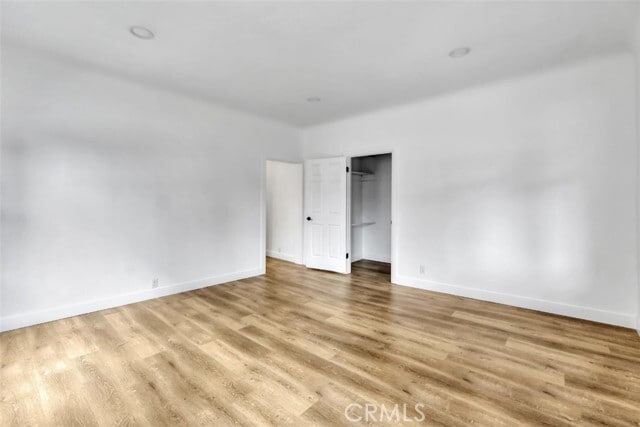 Building Photo - 586 W 12th St