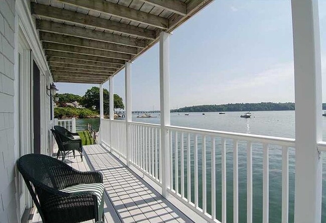 Building Photo - "Charming 2-Bed, 2-Bath Haven in Yarmouth – Spacious 1,380 Sq Ft Gem!"
