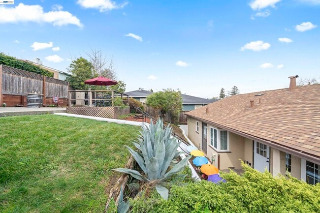 Building Photo - 22123 Main St