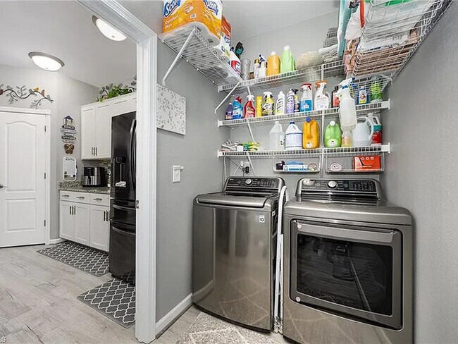 Building Photo - Earn Wealth While Leasing - Like a Homeown...