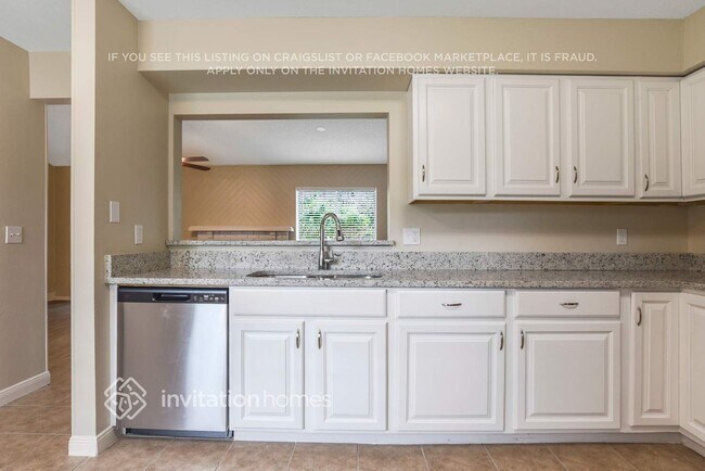 Building Photo - 974 Treadway Dr