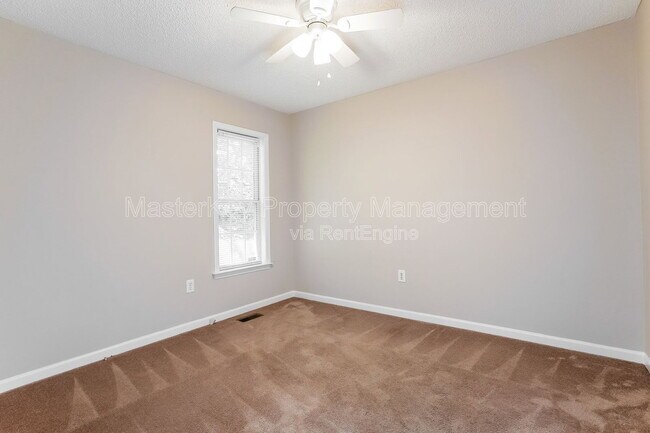 Building Photo - 317 Cross Hill Ln
