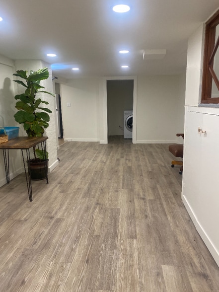 Building Photo - 4275 Whitman Ave N