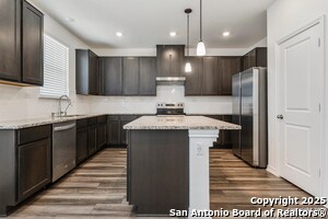 Building Photo - 10643 Military Dr W