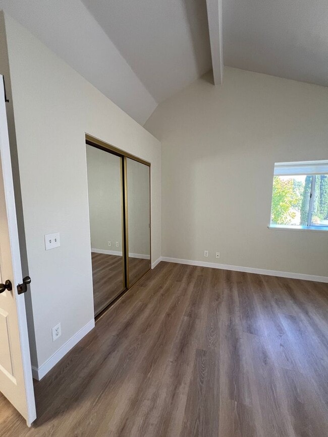 Building Photo - Spacious La Costa 3BR/3BA Townhome; gated complex w/pool, spa and tennis