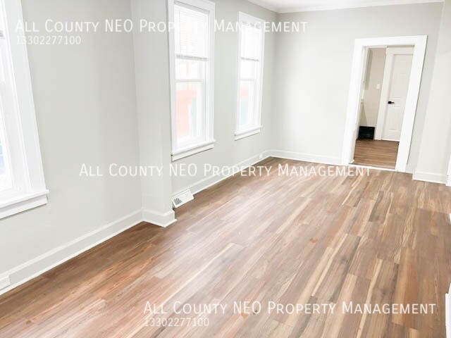 Building Photo - 3500 W 135th St