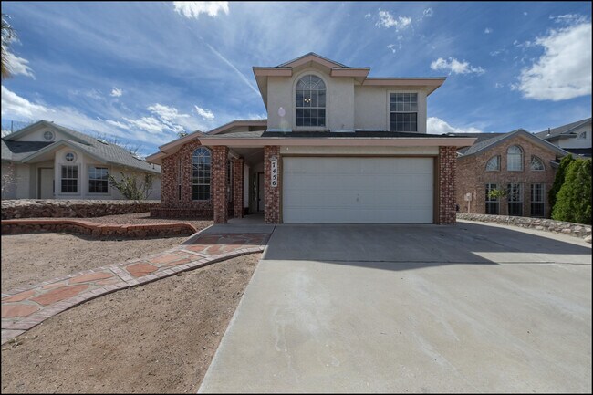 Primary Photo - 7456 Luz De Lumbre Ave