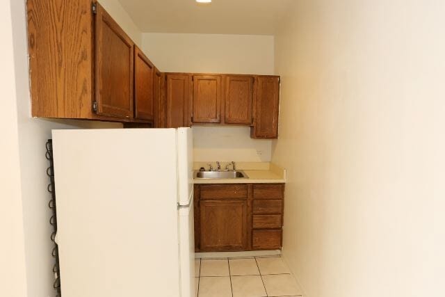 Building Photo - 457 W Melrose St