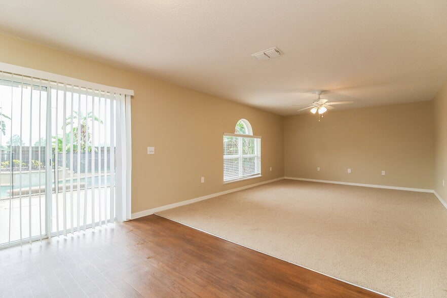 Building Photo - 13513 Mango Bay Dr