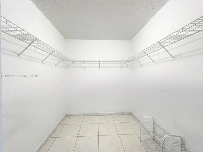 Building Photo - 3800 S Ocean Dr