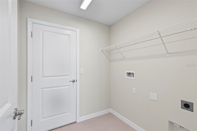Building Photo - 11 Buffalo Grove Dr