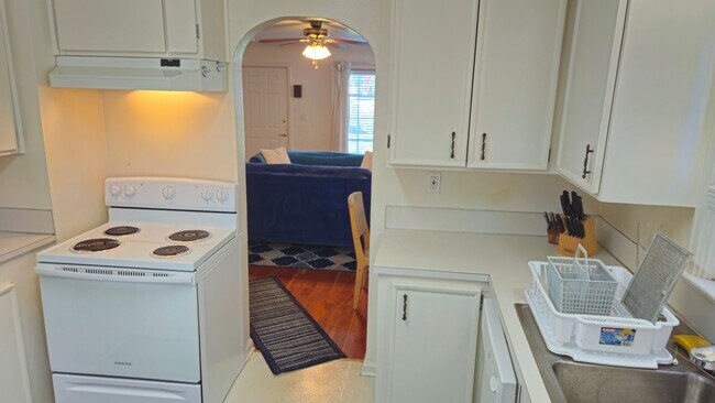 Building Photo - BG Properties, L.L.C.