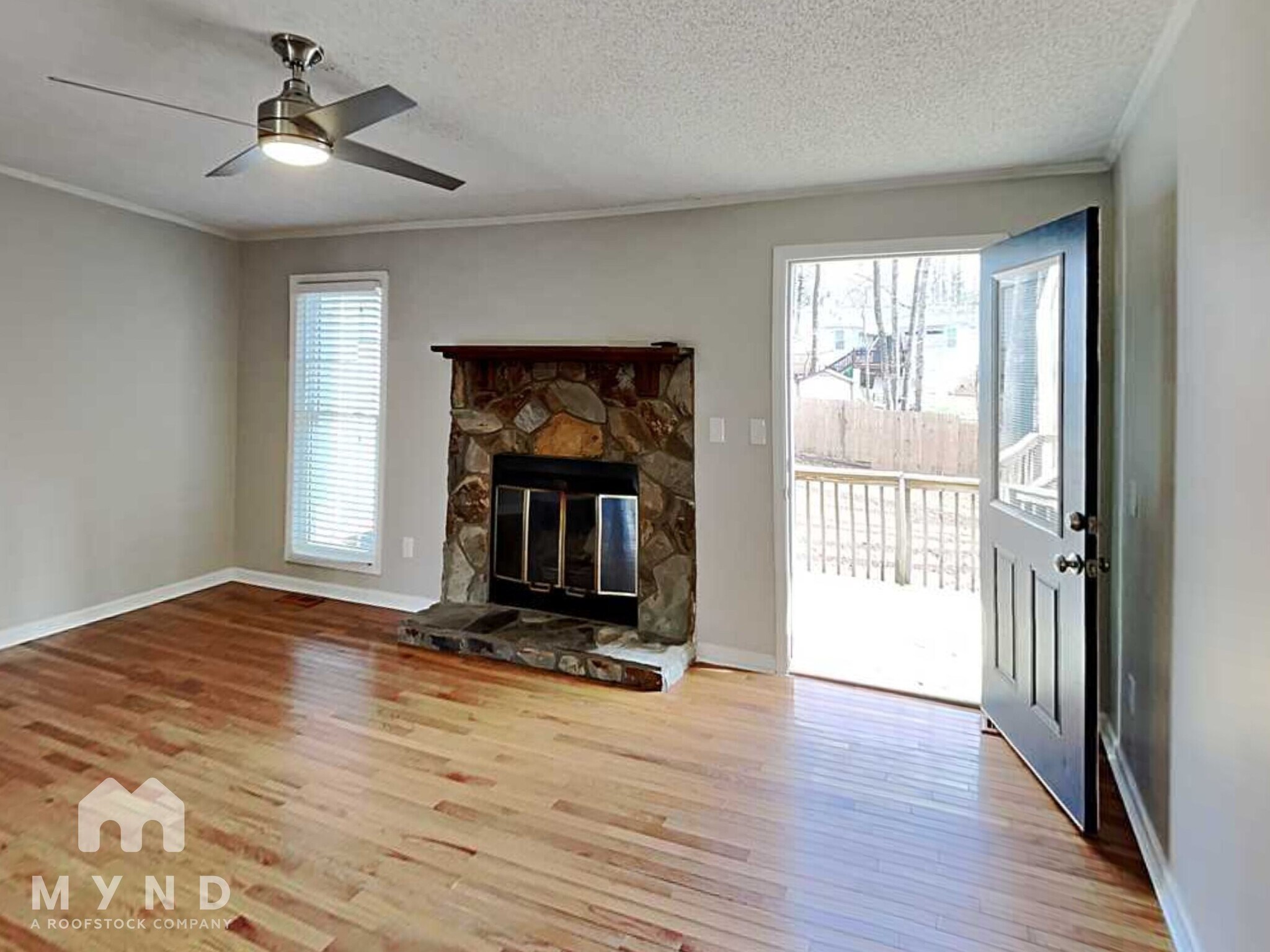 Building Photo - 7954 Tiburon Cir