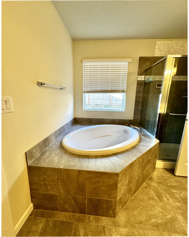 Building Photo - 5013 52nd Ave Ct W