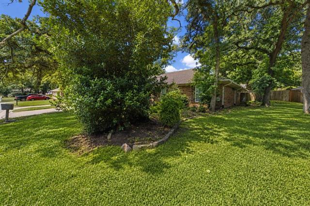 Building Photo - 3902 Helmsford Dr