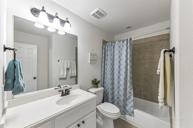 Building Photo - 10518 Red Cedar Hollow Dr