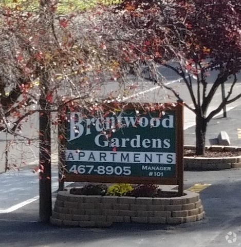 Building Photo - Brentwood Gardens Apartment Community