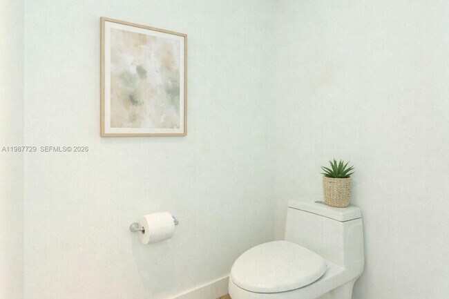 Building Photo - 650 NE 32nd St