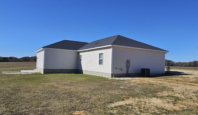 Building Photo - 1045 Oberry Rd