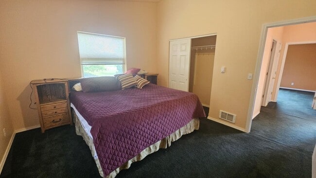 Building Photo - Out of town house with double garage and l...
