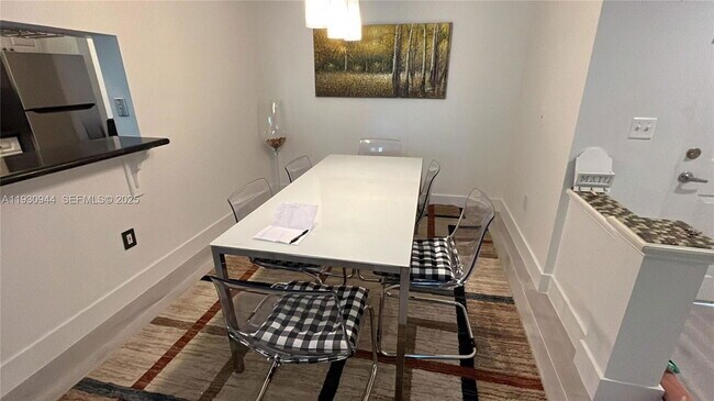 Building Photo - 17100 N Bay Rd