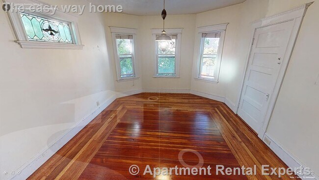 Building Photo - 296 Highland Ave