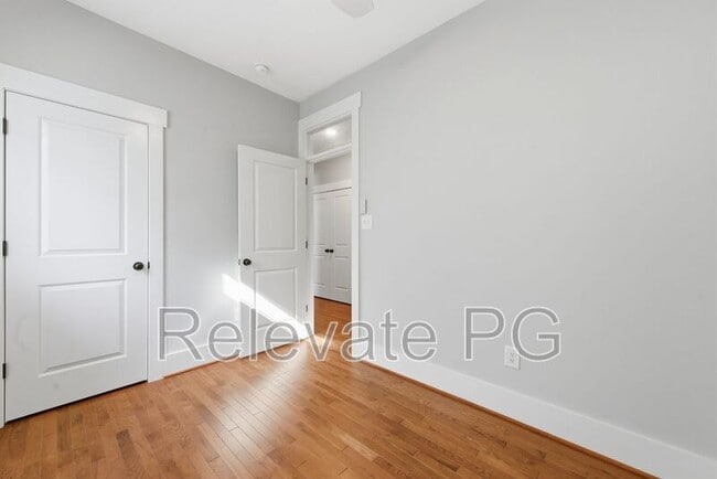 Building Photo - 1320 N 32nd St