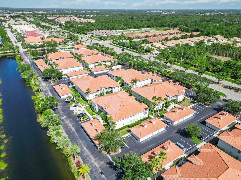 Building Photo - 8202 L Pavia Blvd