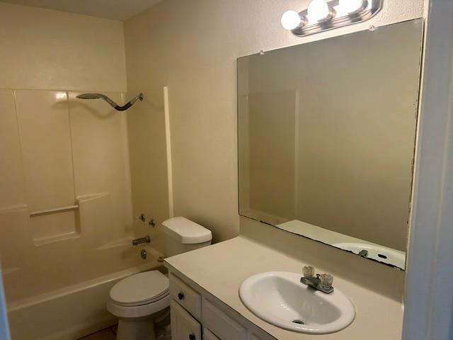 Building Photo - 825 Mica Ln