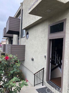 Building Photo - 527 S Orange Ave