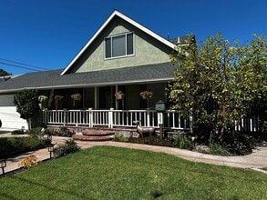 Building Photo - 6061 Navajo Rd