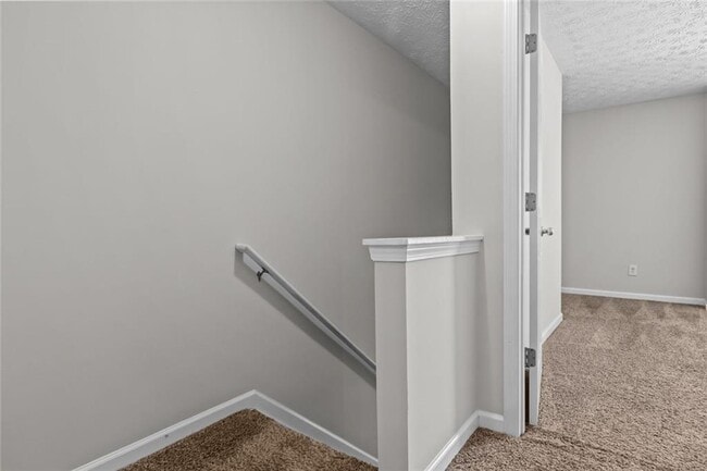 Building Photo - 1483 Little Creek Dr