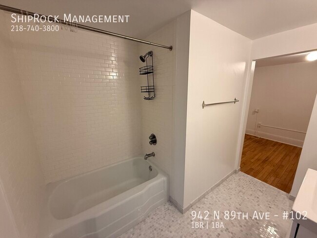 Building Photo - 942 89th Ave W