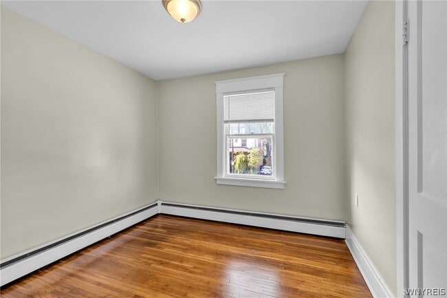 Building Photo - 69 W Northrup Pl