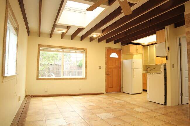 Building Photo - 1308 Marin Ave