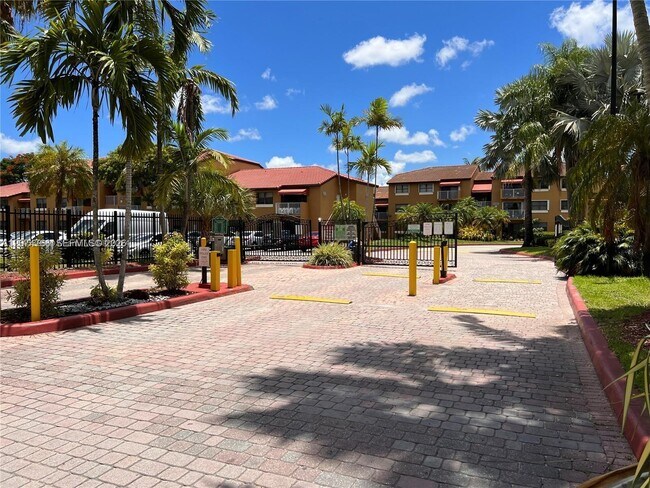 Building Photo - 15600 SW 80th St
