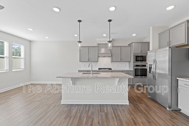 Building Photo - 35 Village Edge Dr