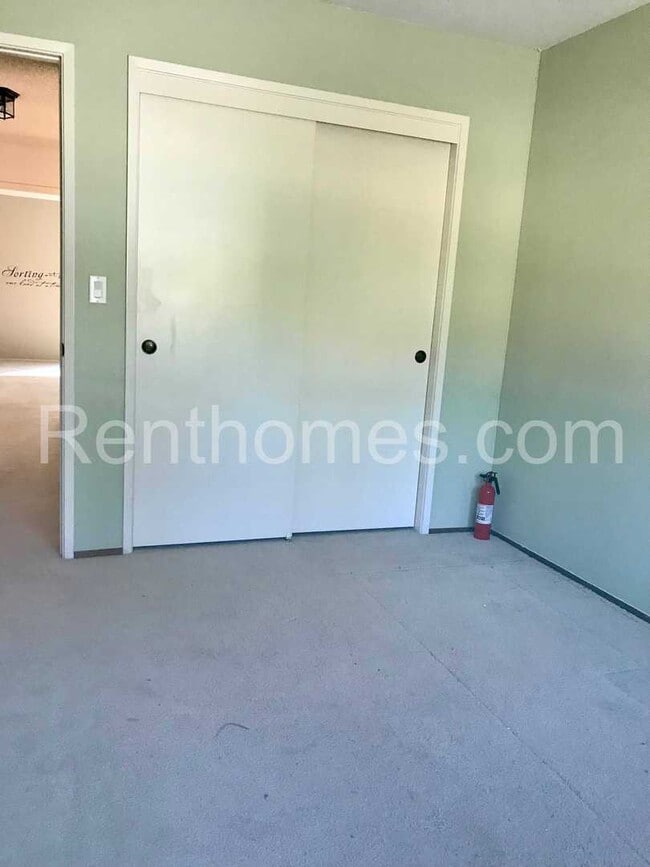 Building Photo - 11245 Forestview Ln