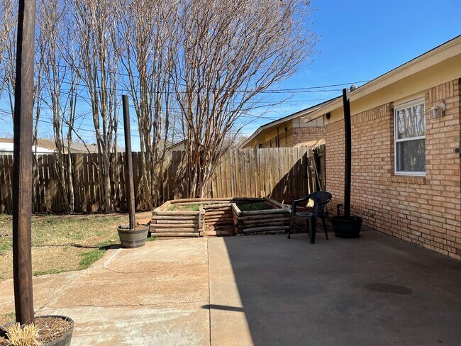 Building Photo - 4616 Priscilla Ln