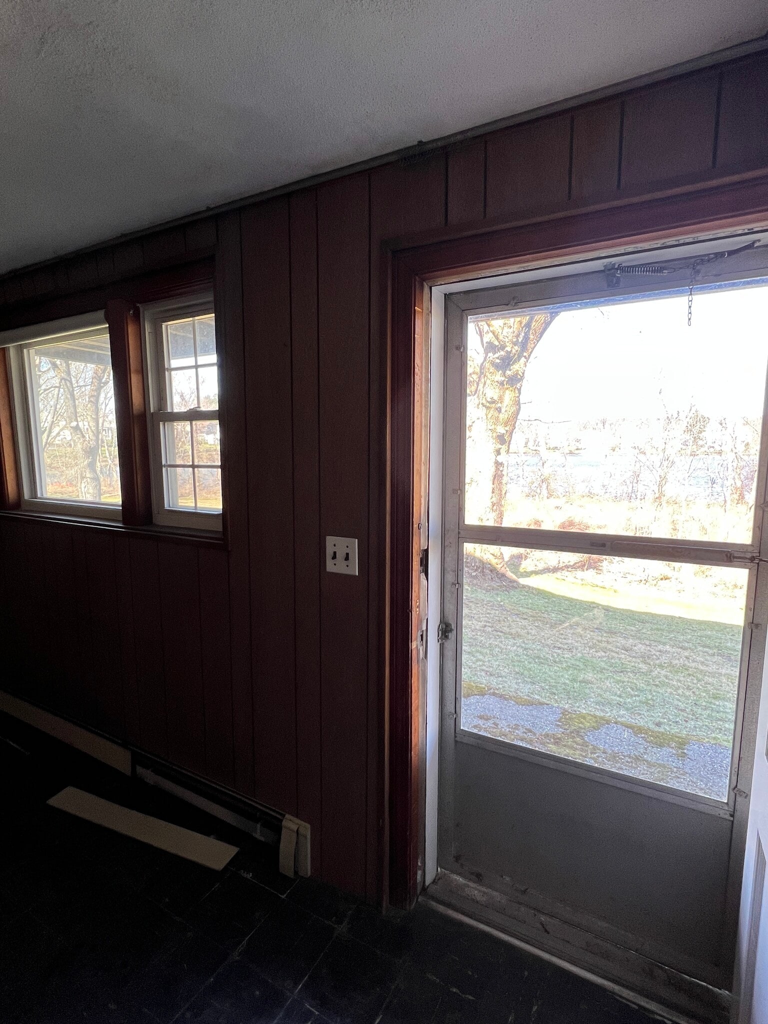 Building Photo - 42 Pond St