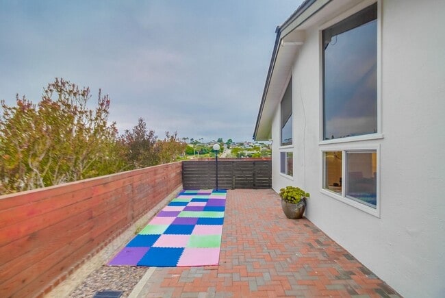 Building Photo - Beautiful house in heart of Point Loma