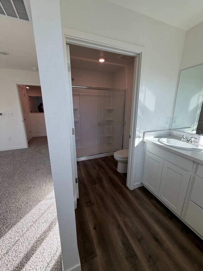 Building Photo - 831 Congaree Ln