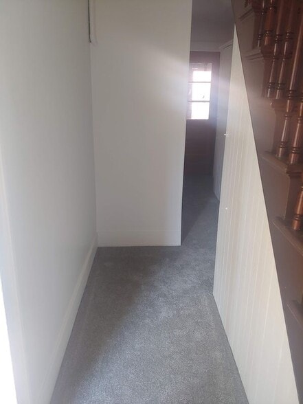 Building Photo - 36 Davis St