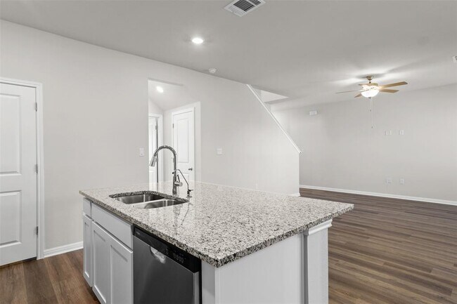 Building Photo - 109 Zinnia Ln