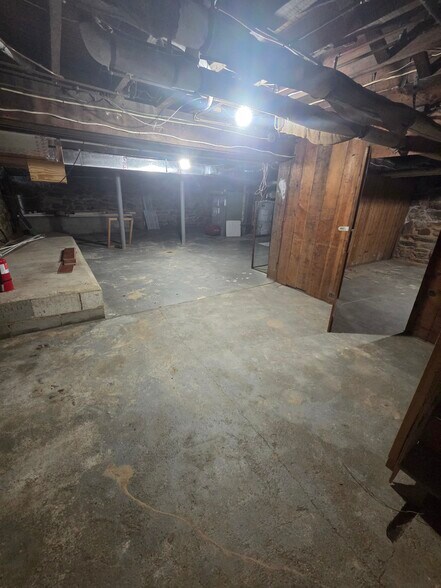 Building Photo - 1635 Orange St