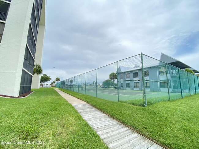 Building Photo - 200 S Sykes Creek Pkwy