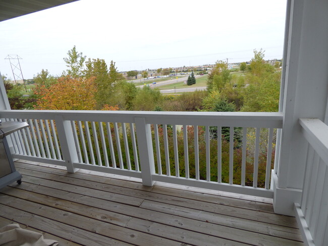 Building Photo - 3 Bedroom Townhome in Monticello, MN