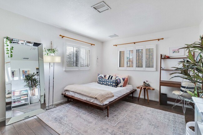 Building Photo - COMING SOON! Must See 4 bedroom 2 bath Home