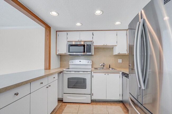 Building Photo - 342 Southwind Dr