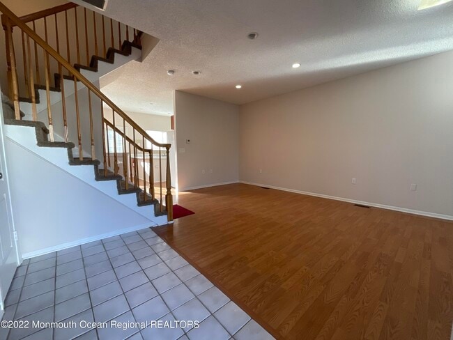 Building Photo - 907 Creamery Ct